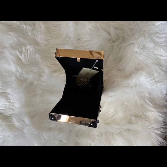 Door clutch - Picture 2 of 4